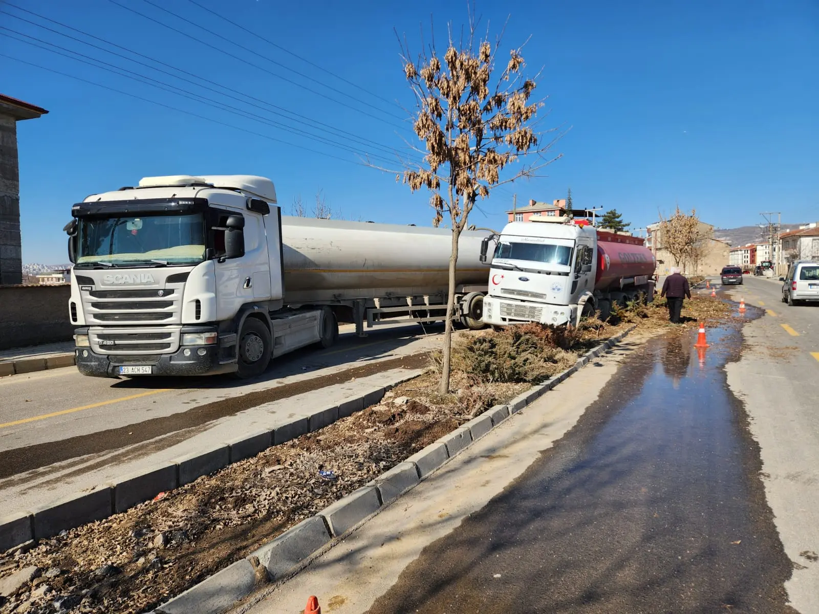 Kiralık Arazöz ve Yol Sulama